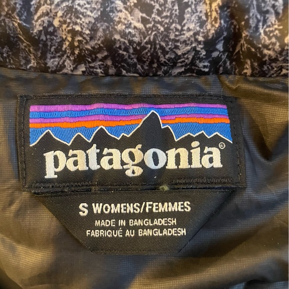 Patagonia Down Sweater Tree Patterned Black White Puffer Jacket - Picture 6 of 11
